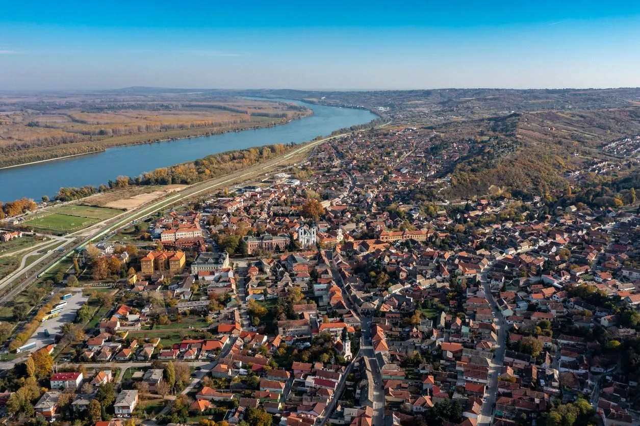 Plac u Sremskim Karlovcima i provera uslova gradnje